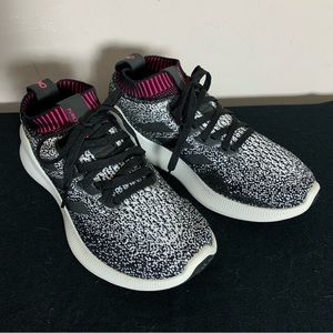 ADIDAS Black White PUREBOUNCE Breast Cancer RIBBON Running SHOES Sneakers B96494